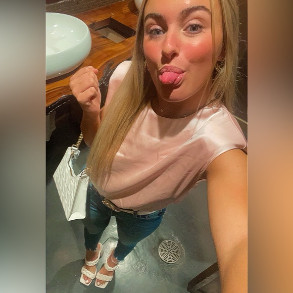 pink shoulder top - Picture 2 of 2